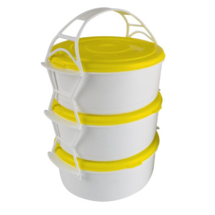 set 3 caserole etajate rotunde din plastic prinse cu o bandă flexibilă din plastic cu rol de mâner pentru transport alimente