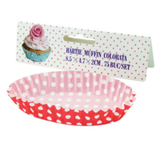 formă pentru copt ovală din hârtie colorată roșu cu buline albe în fața etichetei