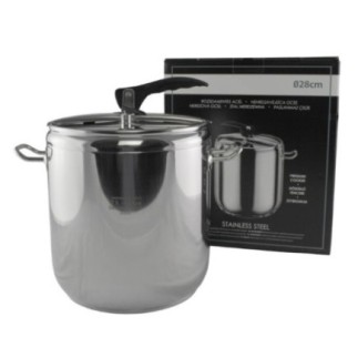 cuctă din inox lângă cutia de carton în care este ambalată