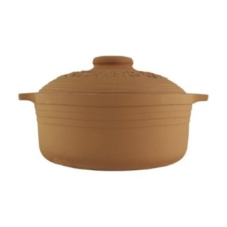 vas rotund din lut pentru cuptor maro cu mânere și capac închis cu model imprimat și buton de prindere