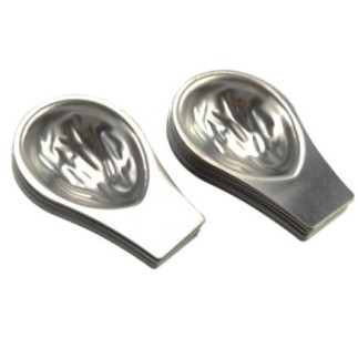 set 26 forme metalice tip nucă pentru copt prăjituri prezentate una în alta în două stive