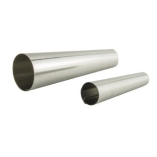 două rulouri metalice conice una lângă alta pentru cannelloni