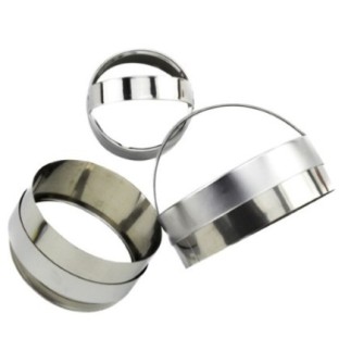 set 3 forme rotunde din inox de mărimi diferite cu mâner pentru decupat aluat