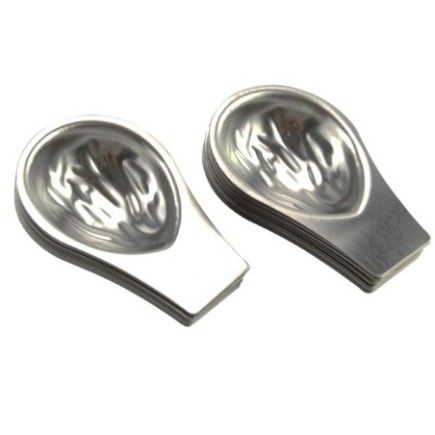 set 26 forme metalice tip nucă pentru copt prăjituri prezentate una în alta în două stive
