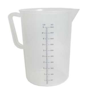 cană gradată mare din polipropilenă cu mâner și scală gradată pe exterior până la 5 L