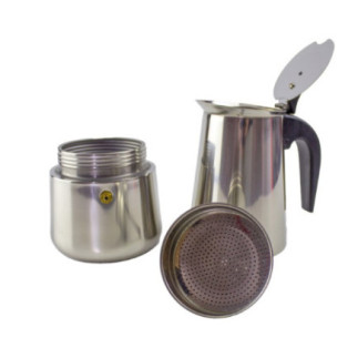 espresor de cafea pentru aragaz desfăcut și prezentat pe bucăți din care este compus