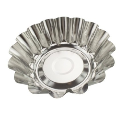 formă metalică rotundă și ondulată pentru copt cozonac