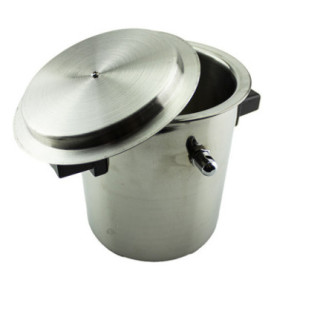 oală pentru fiert lapte cu supapă de presiune și capac întors întredeschis