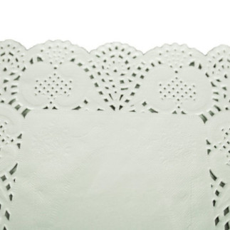 hârtie dantelată decorativă de așezat sub platouri de gustări detaliu pe modelul perforat