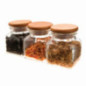 set de 3 borcane mici din sticlă cu capac din lemn umplute cu condimente